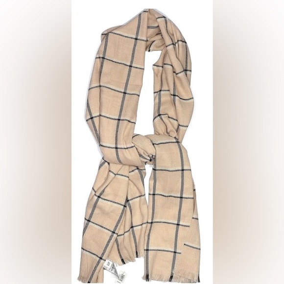 Gap Beige and black plaid knit winter Scarf NWT - Picture 1 of 6
